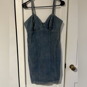 Guess jean dress sz L